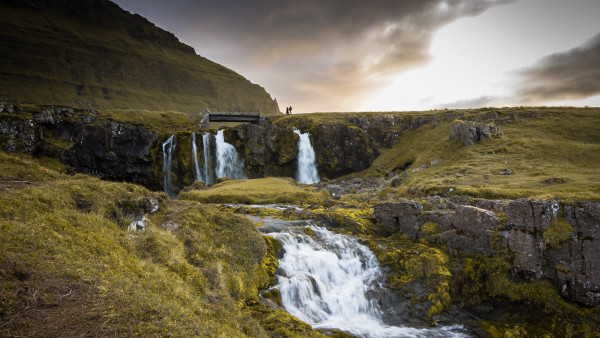 Iceland falls