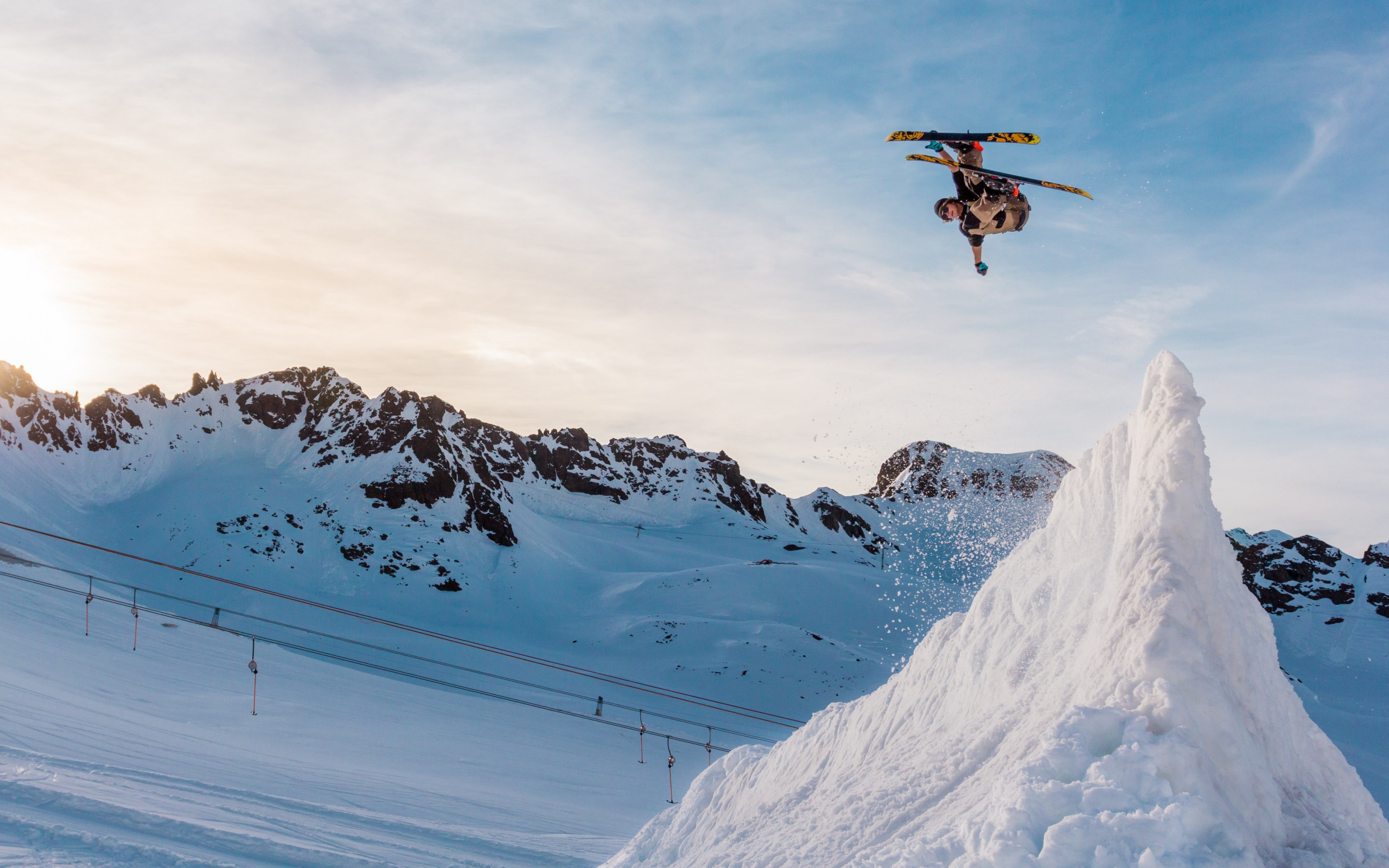 Jump skiing wallpaper 2560x1600