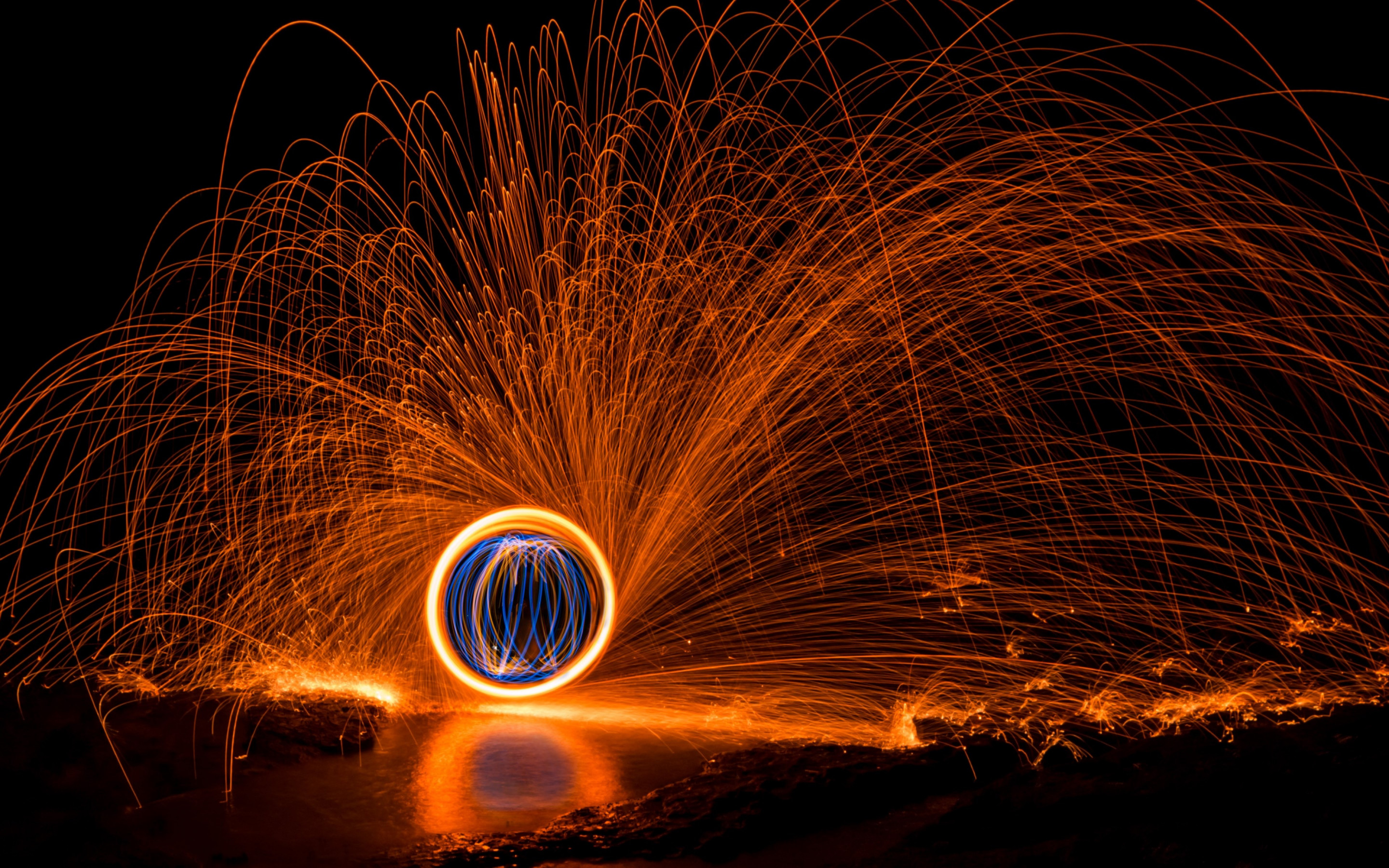 Hot light painting wallpaper 2880x1800