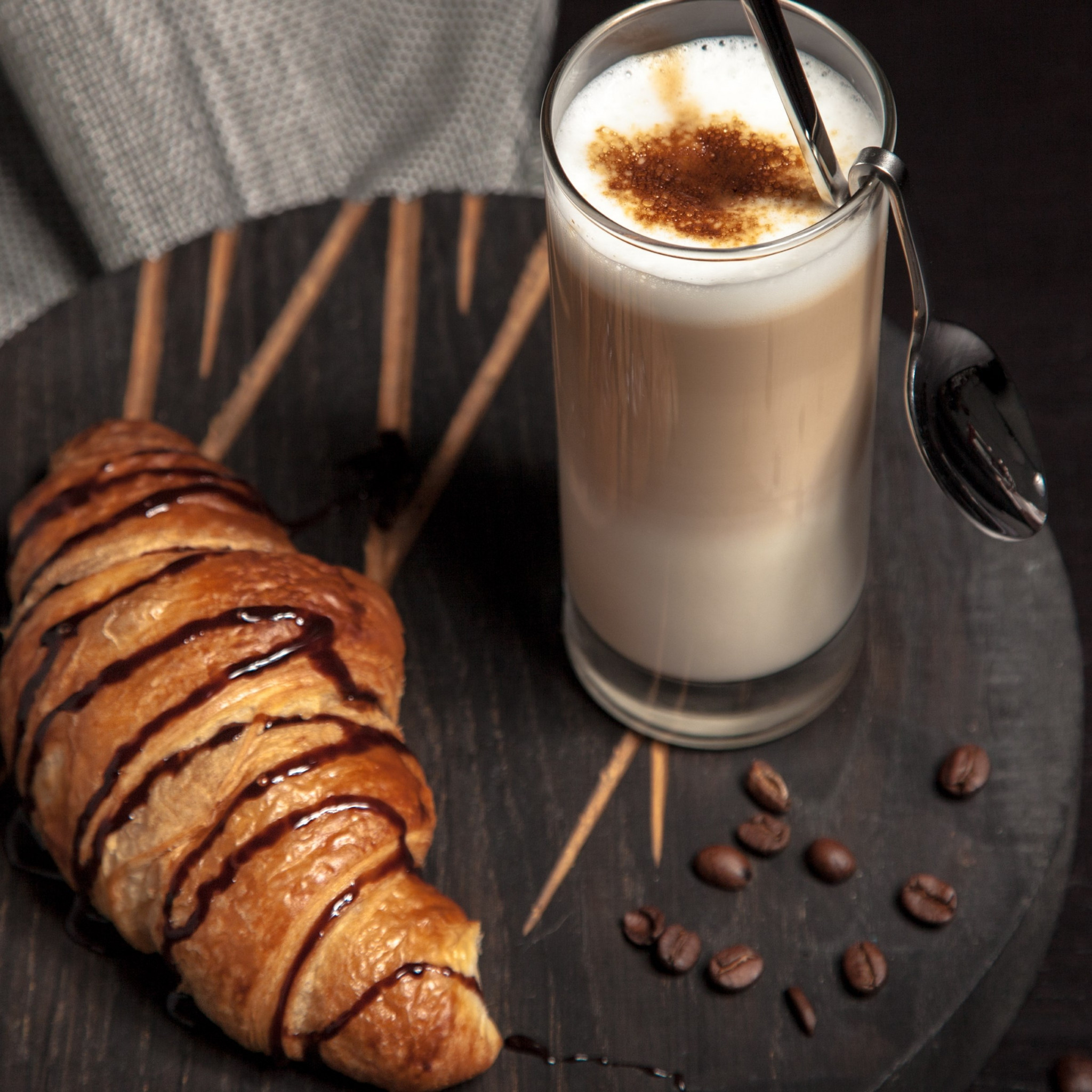 Cappuccino and chocolate croissant wallpaper 2048x2048