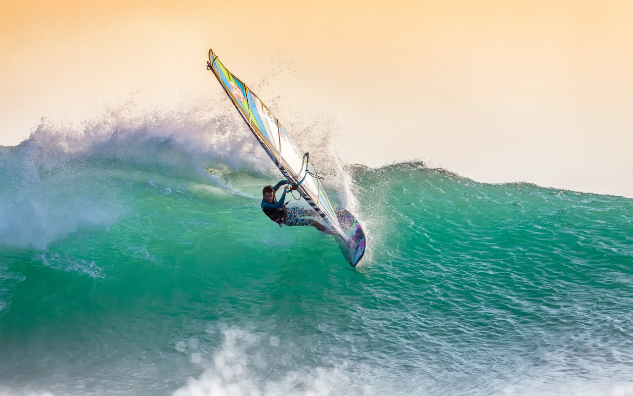 Windsurfing wallpaper 1280x800