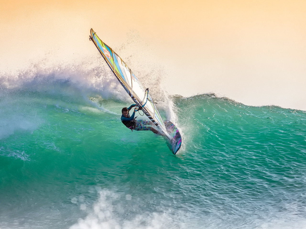 Windsurfing wallpaper 1280x960