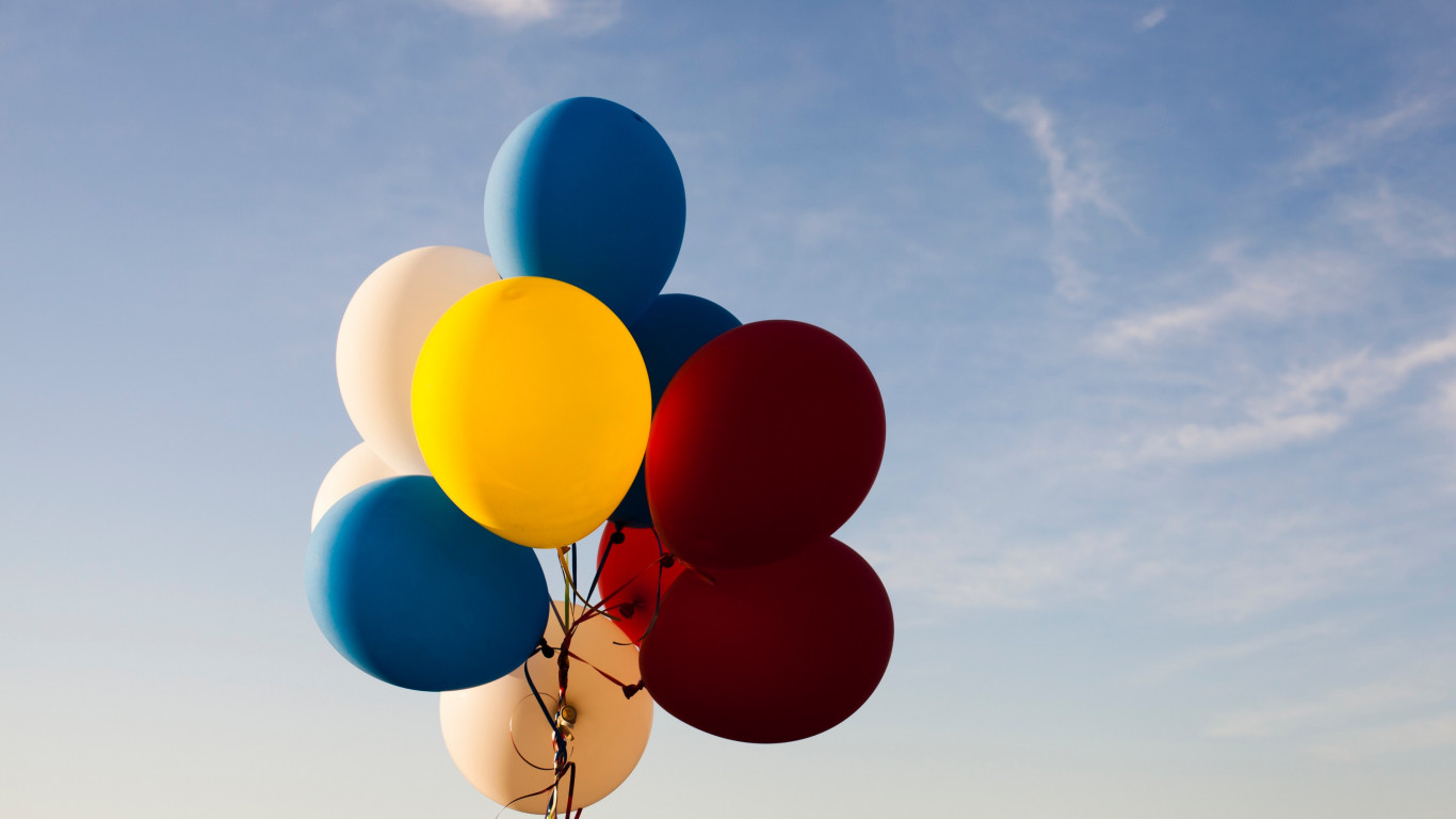 Colored balloons wallpaper 1366x768