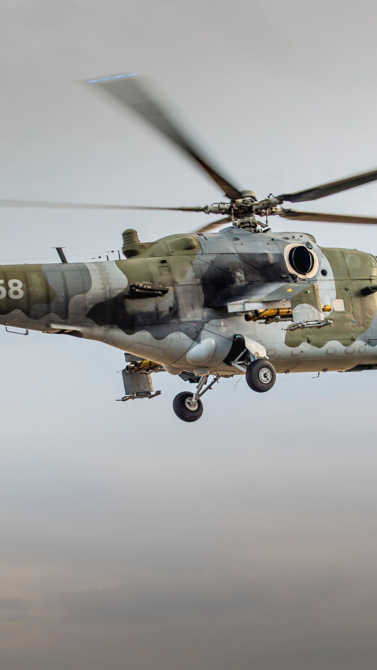 Military helicopter wallpaper 750x1334