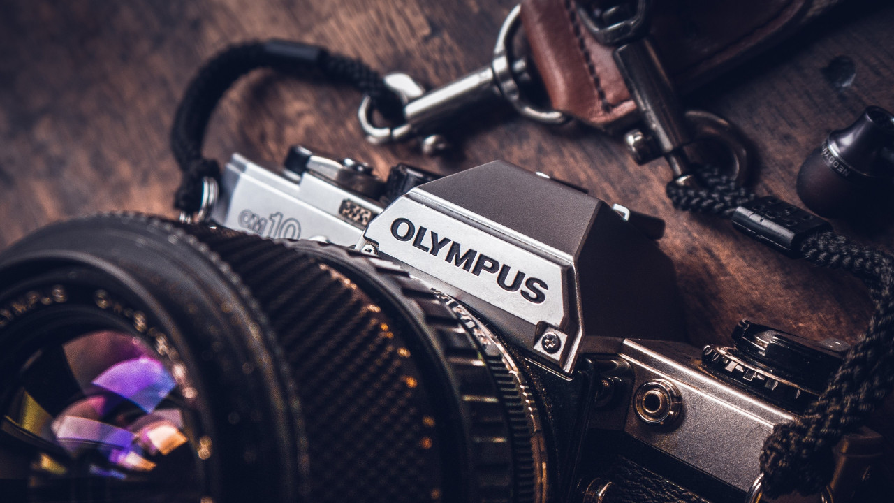 Olympus OM 10 camera wallpaper 1280x720