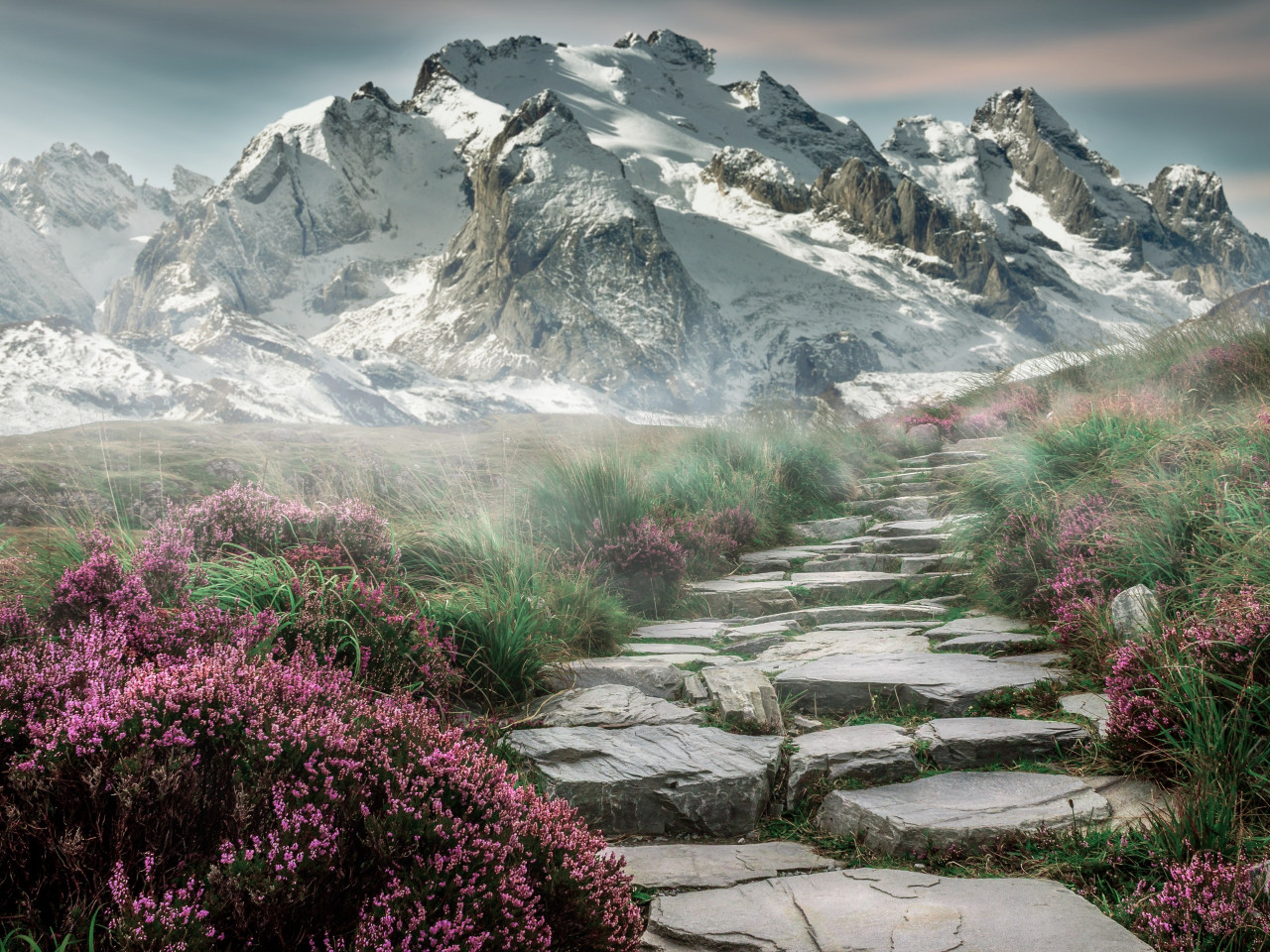 Surreal mountain landscape wallpaper 1280x960