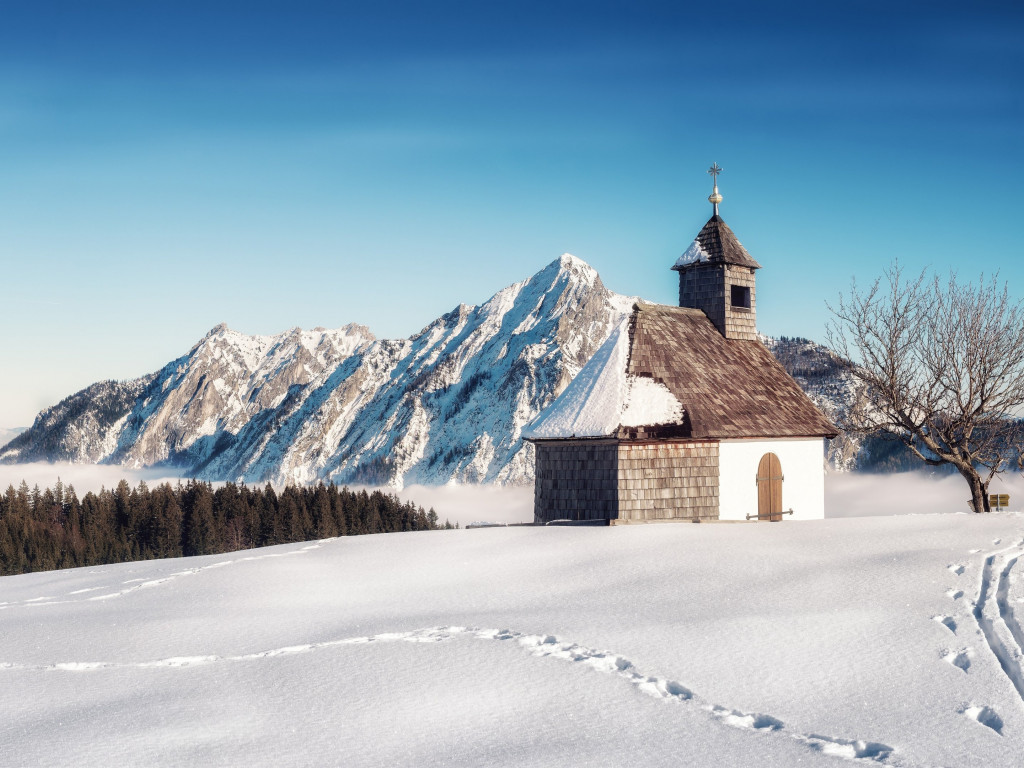 Alpine Winter landscape from Strobl, Austria wallpaper 1024x768