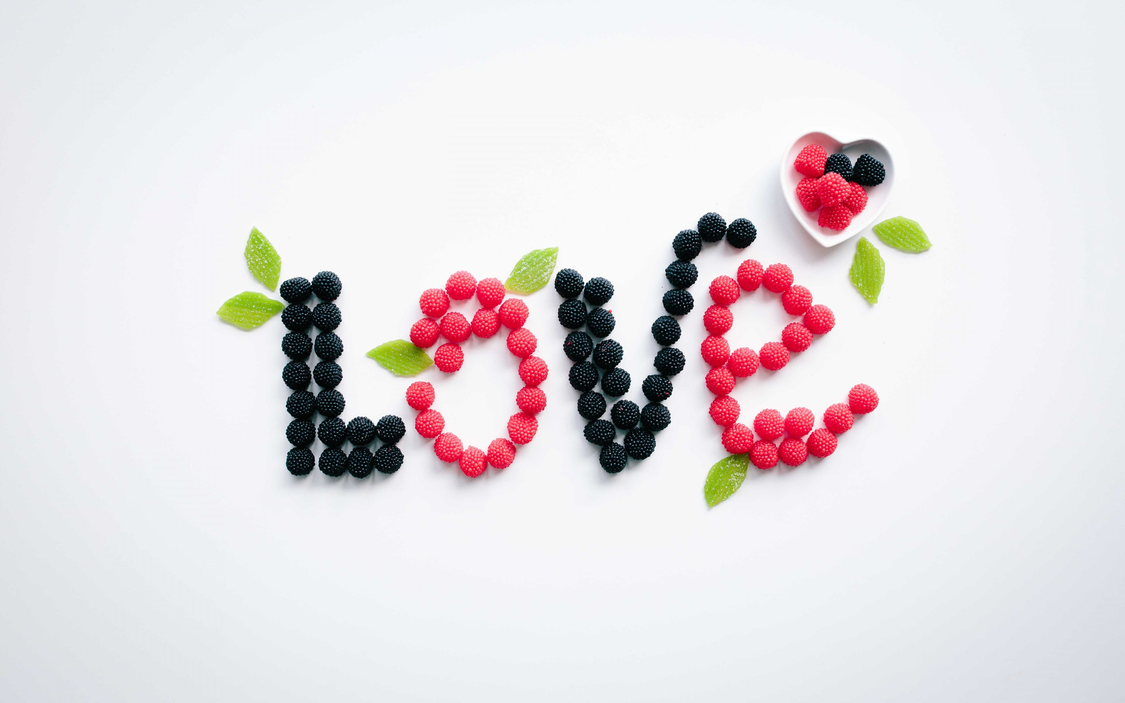 Love message with fruits wallpaper 3840x2400
