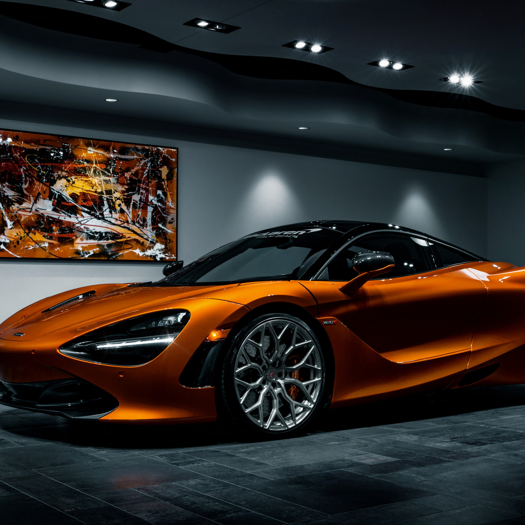 McLaren 720S wallpaper 2048x2048