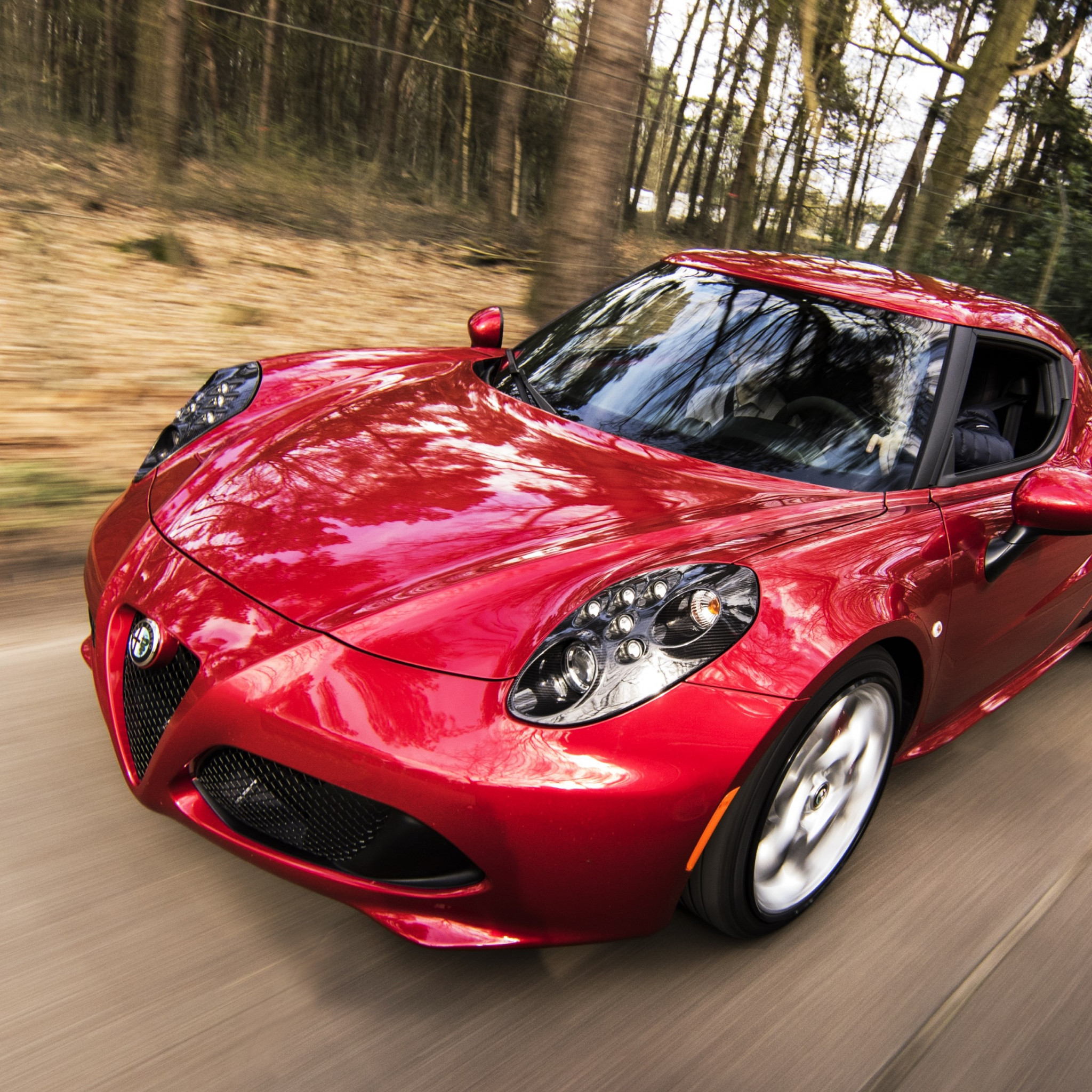 Alfa Romeo 4C Coupe wallpaper 2048x2048