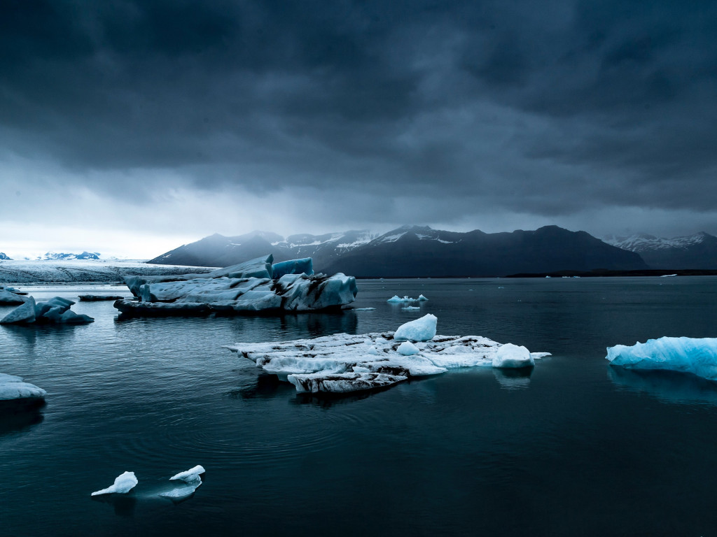 Icebergs, ocean in Iceland wallpaper 1024x768