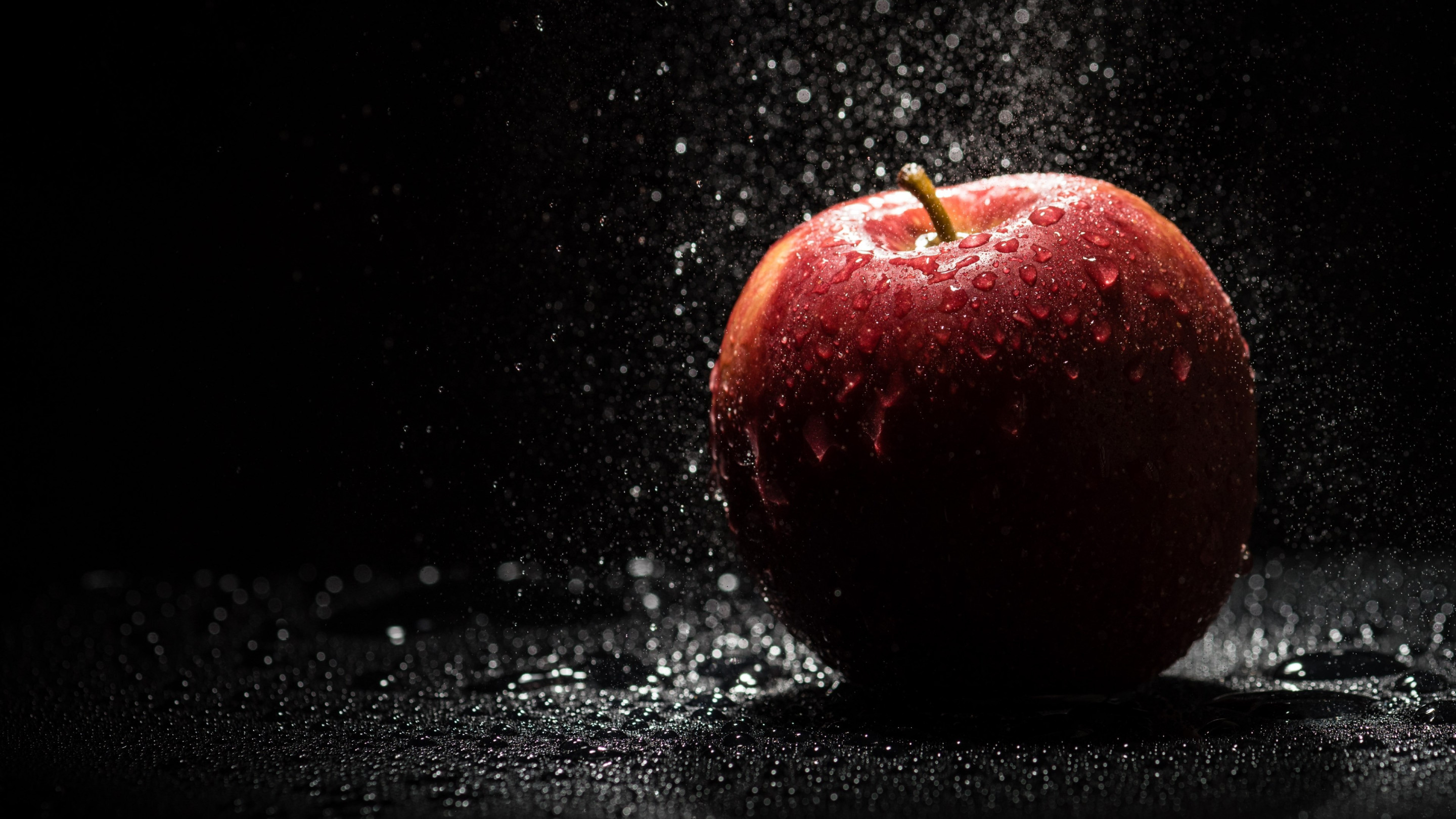 The apple, natural red apple wallpaper 2880x1620