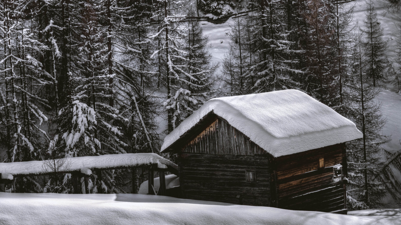 The house from the snow forest wallpaper 1366x768