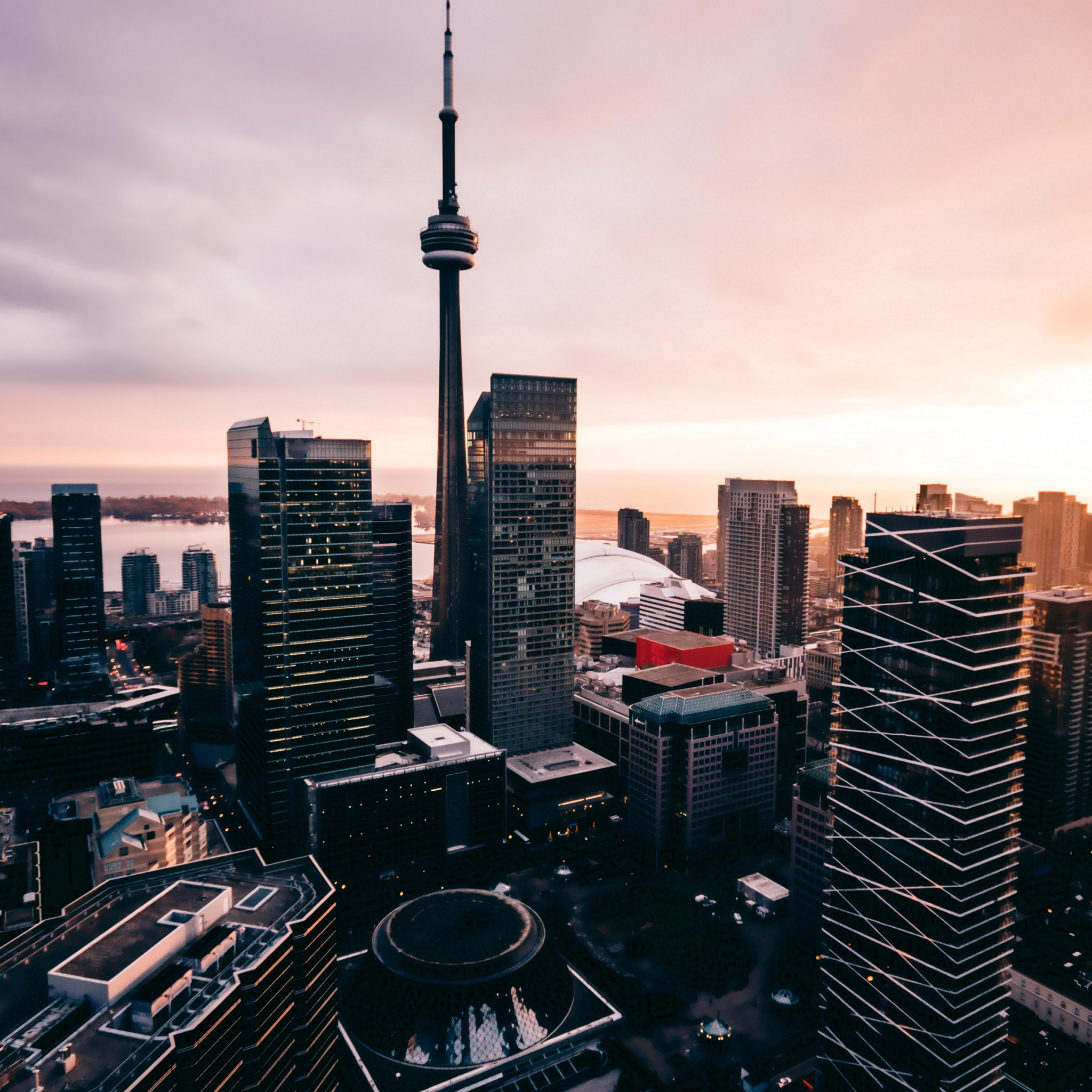 Skyscraper from Toronto wallpaper 2048x2048