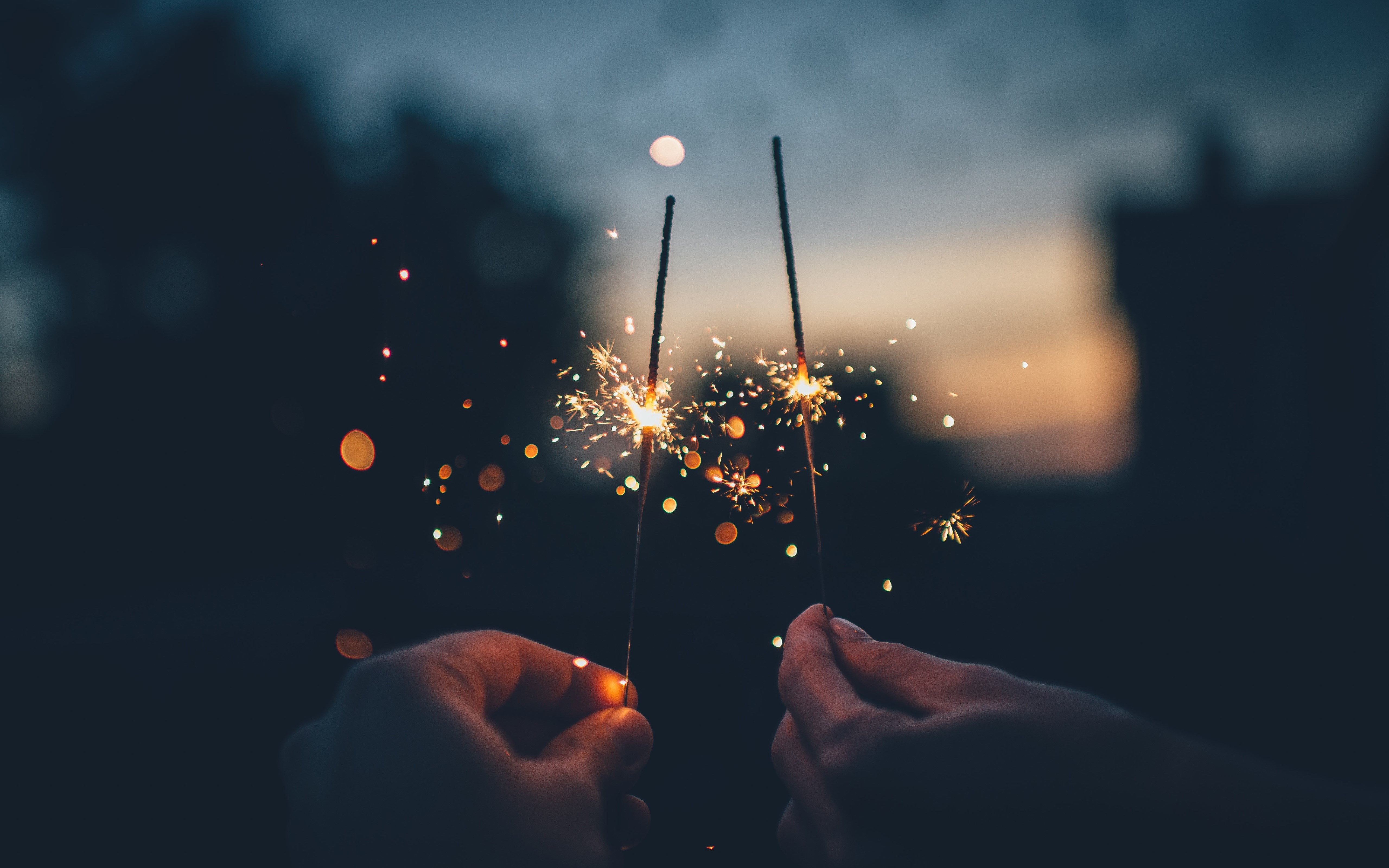 Two fireworks wallpaper 5120x3200