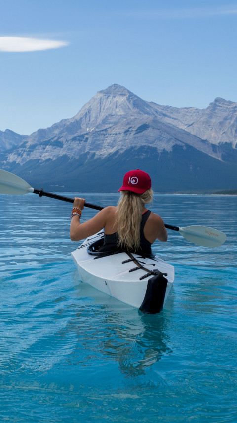 Trip with kayak on lake wallpaper 480x854
