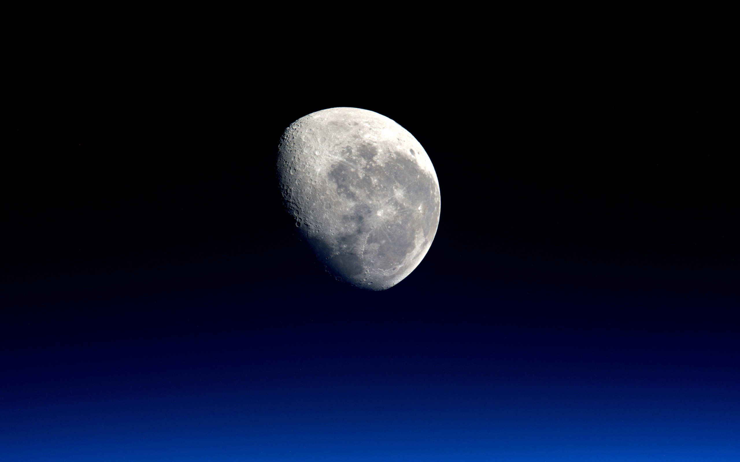 Our natural satellite: The Moon wallpaper 2560x1600