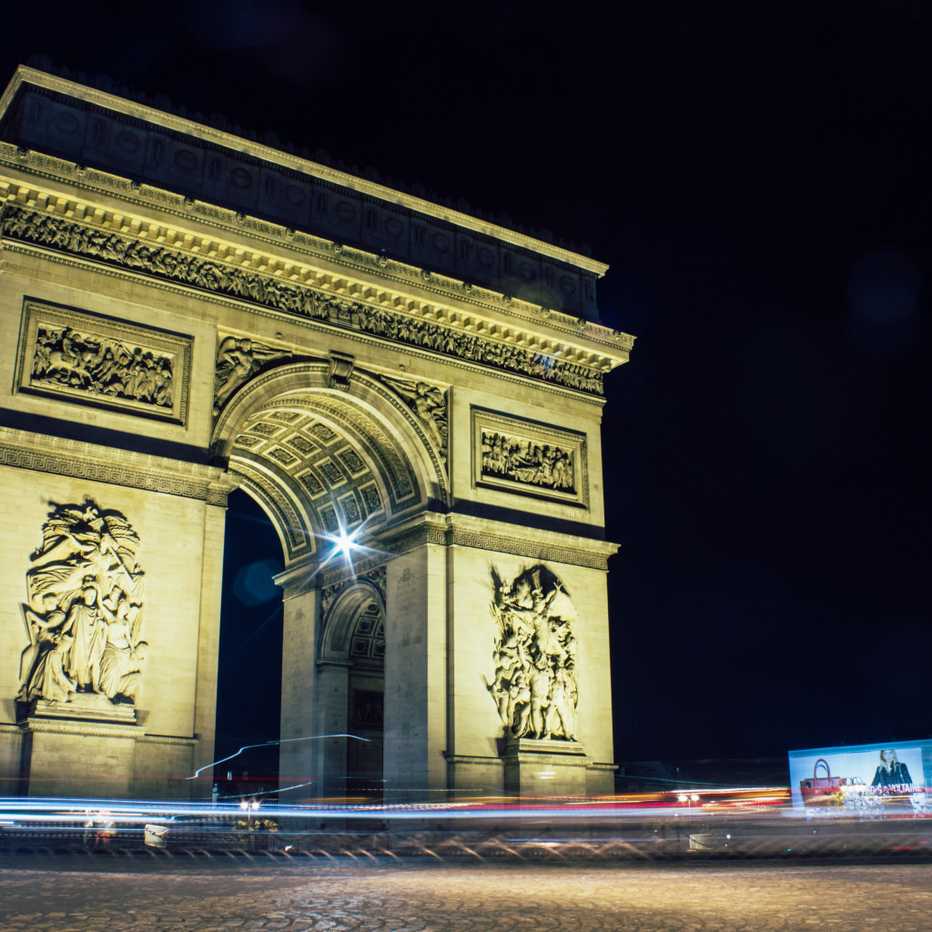 Arc de Triomphe, Paris, France wallpaper 1024x1024