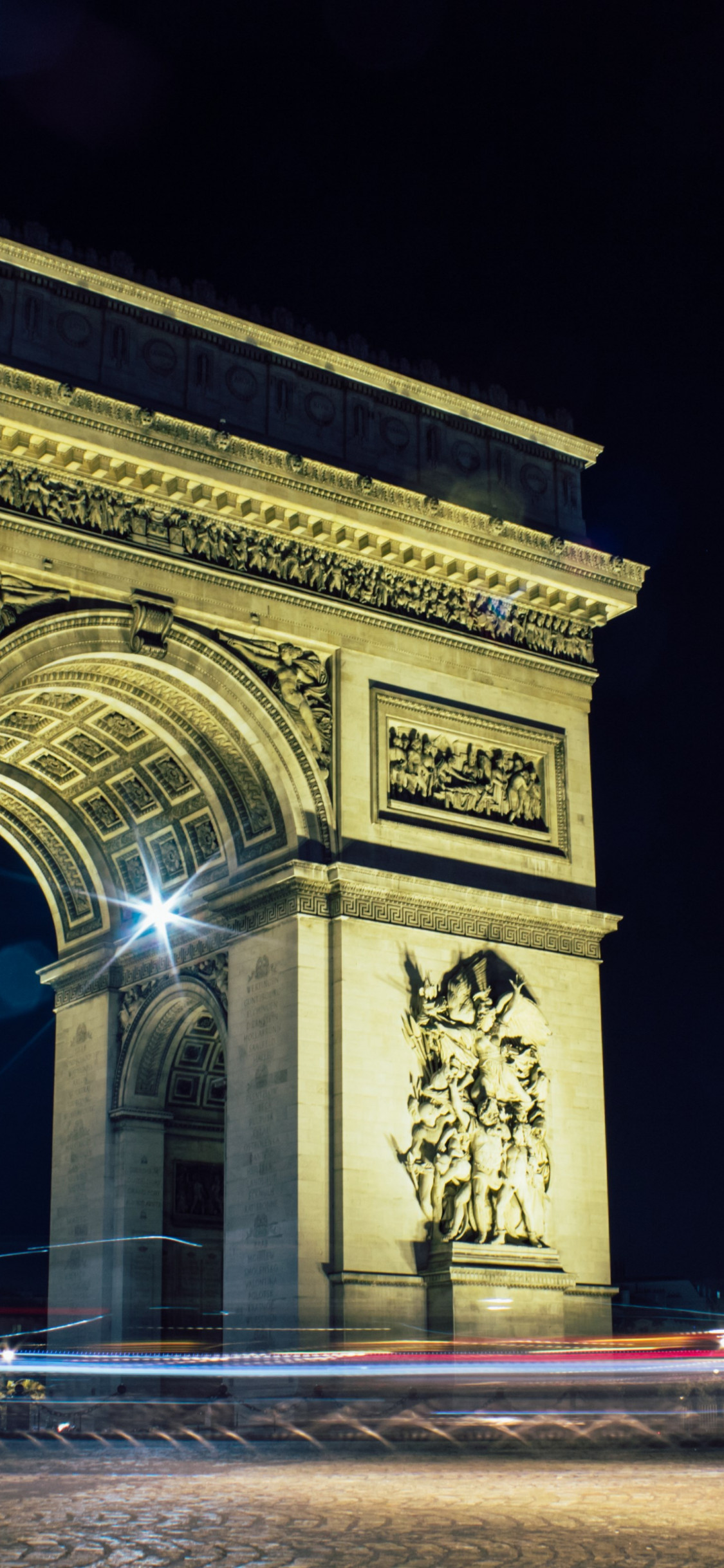 Arc de Triomphe, Paris, France wallpaper 1125x2436
