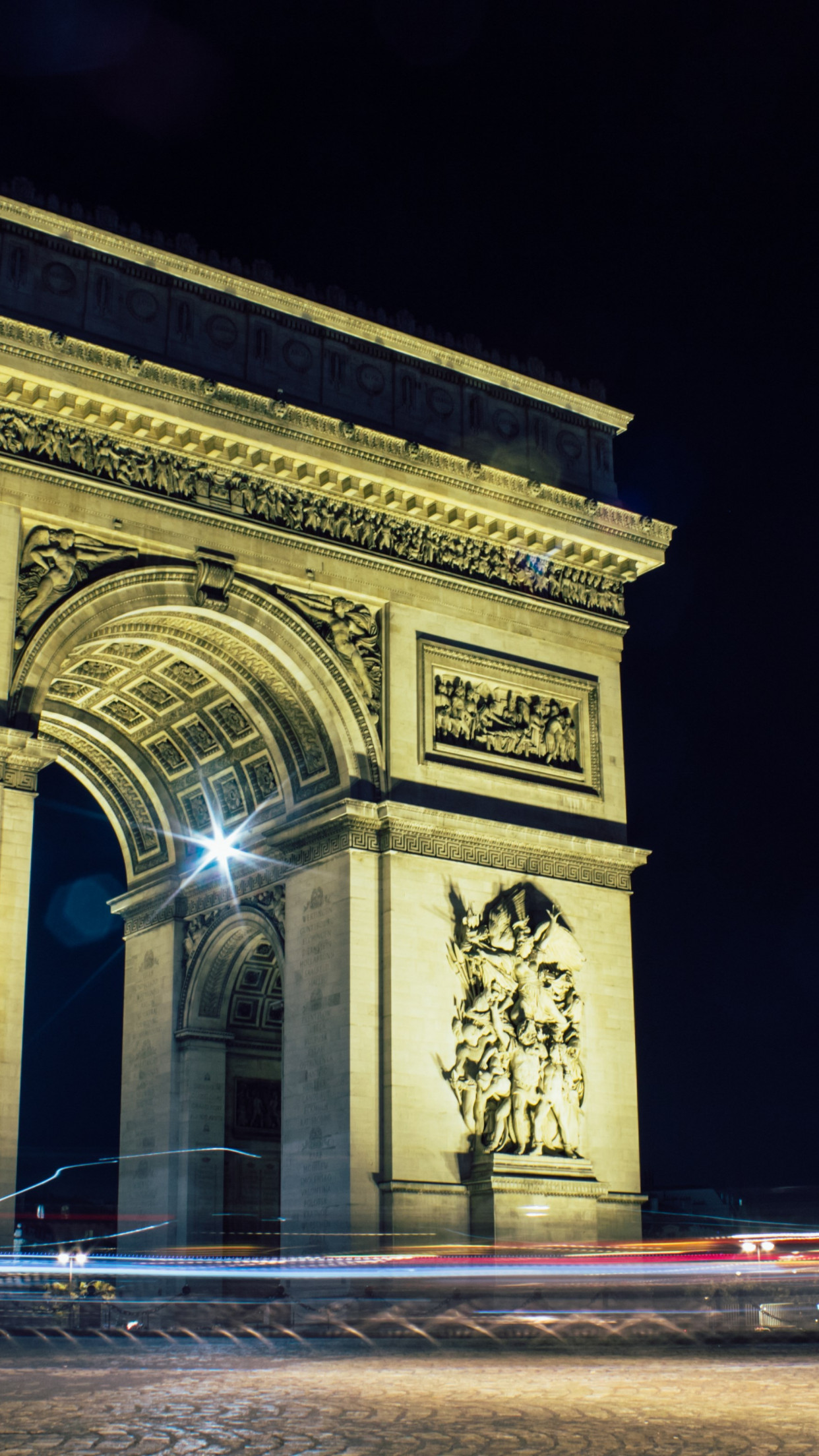 Arc de Triomphe, Paris, France wallpaper 1242x2208