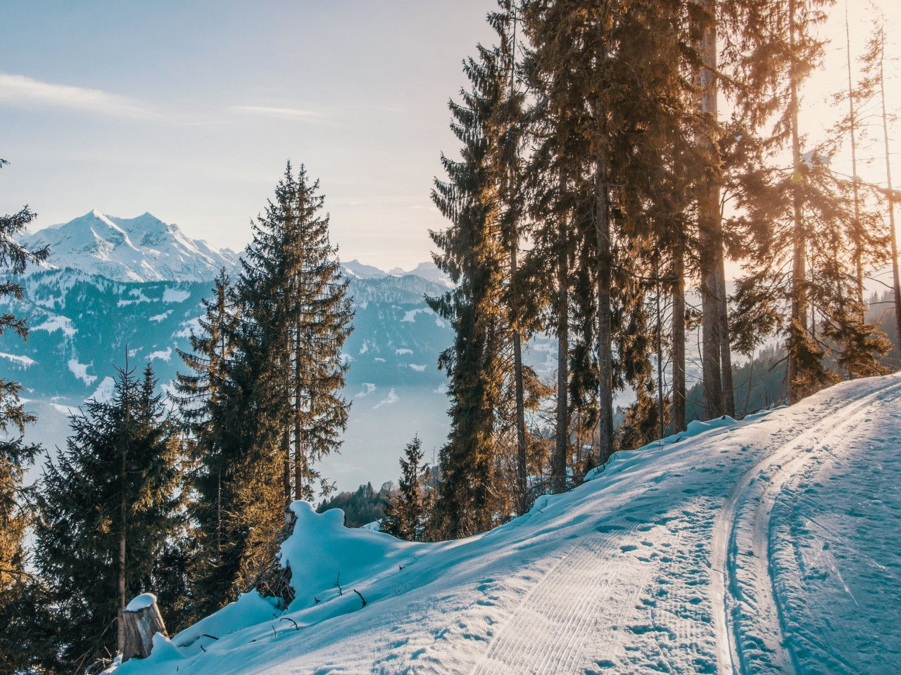 Winter, snow, white, sunset, mountains wallpaper 1280x960