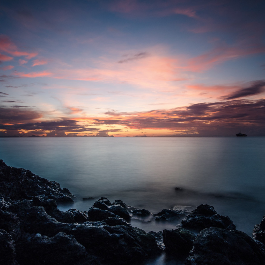 Sunset, rocks, clouds, view from Thailand wallpaper 1024x1024