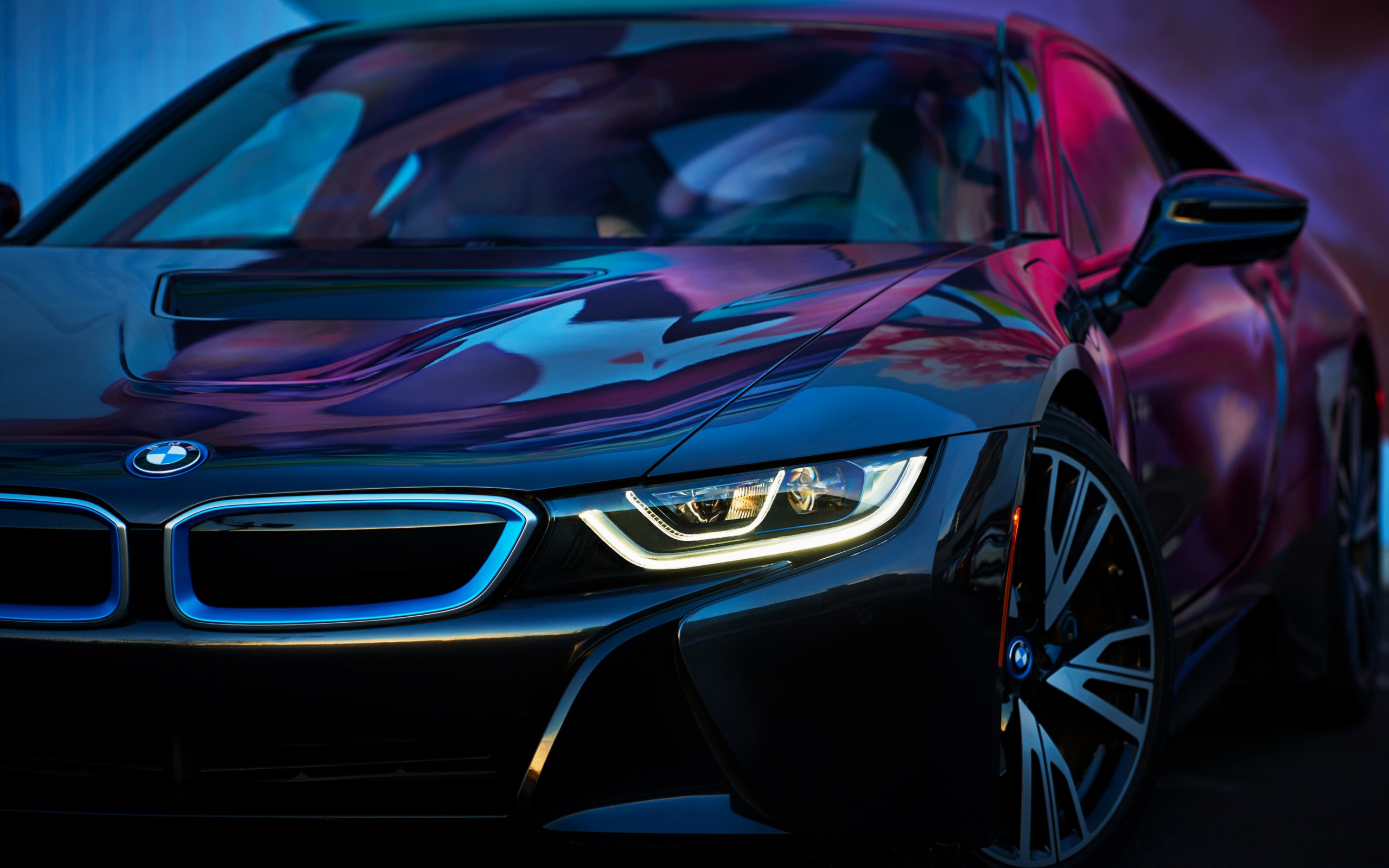 BMW i8 с подсветкой