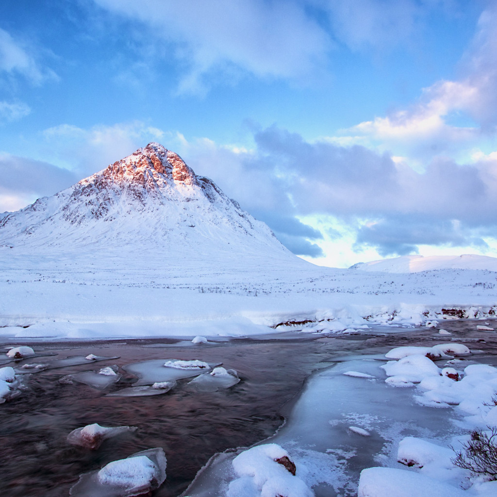 Winter landscape from Scottish Highlands wallpaper 1024x1024