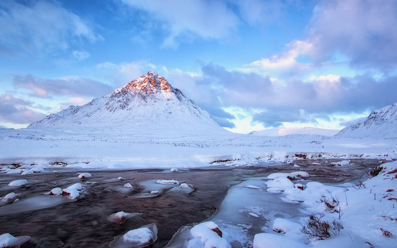 Winter landscape from Scottish Highlands wallpaper 1280x800