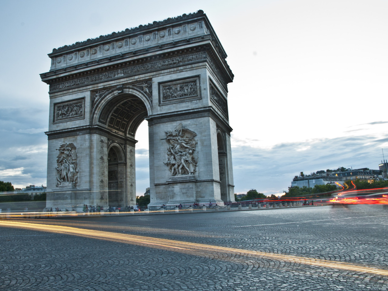 Arc de Triomphe from Paris wallpaper 1280x960