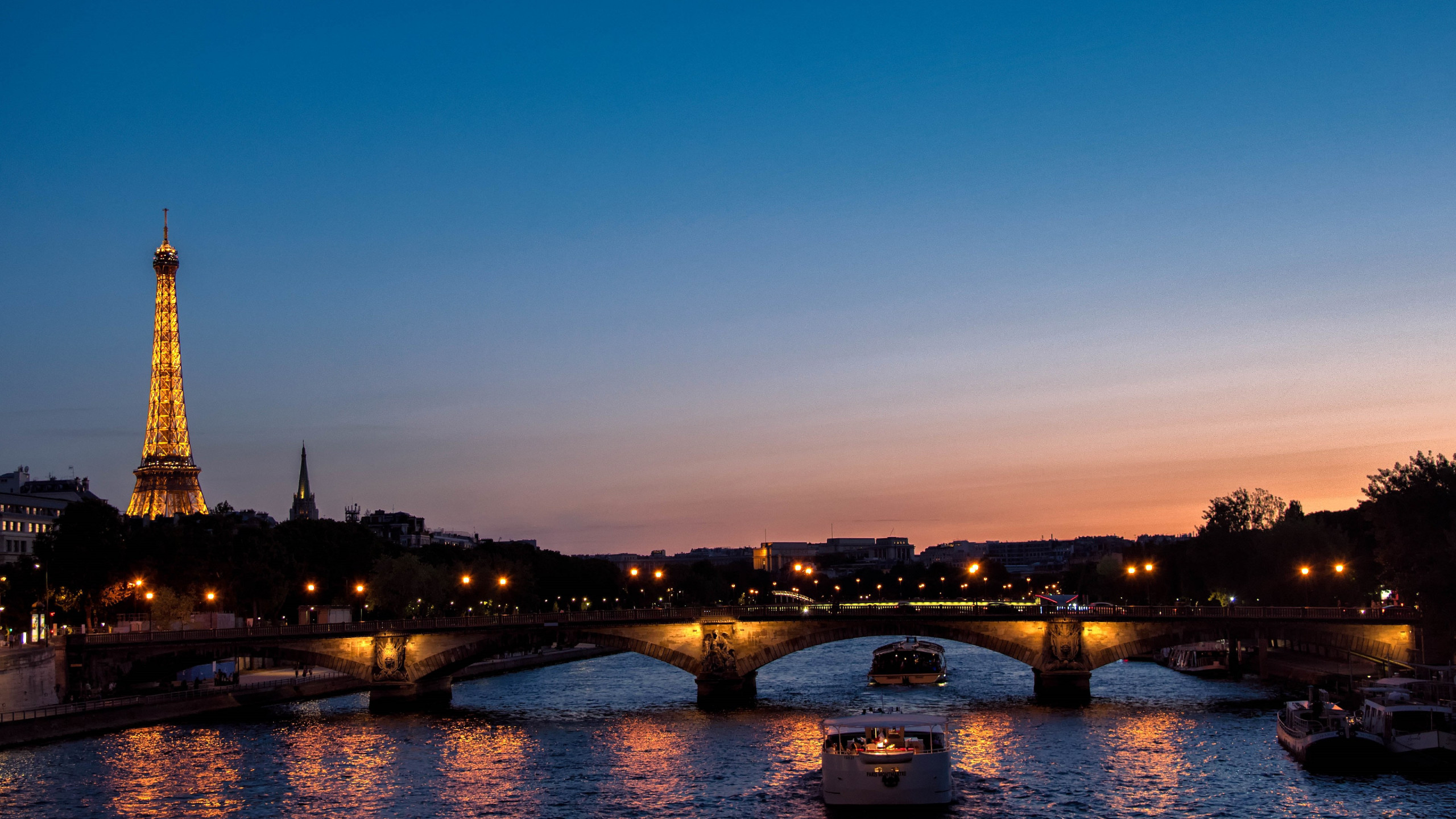 Paris at sunset wallpaper 2560x1440