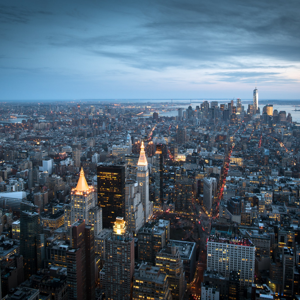Top view over Manhattan from Empire State wallpaper 1024x1024