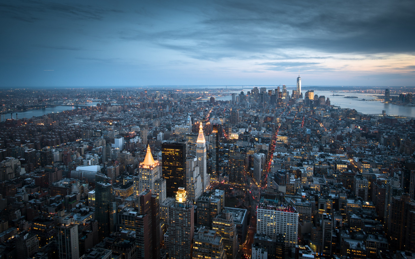Top view over Manhattan from Empire State wallpaper 1440x900