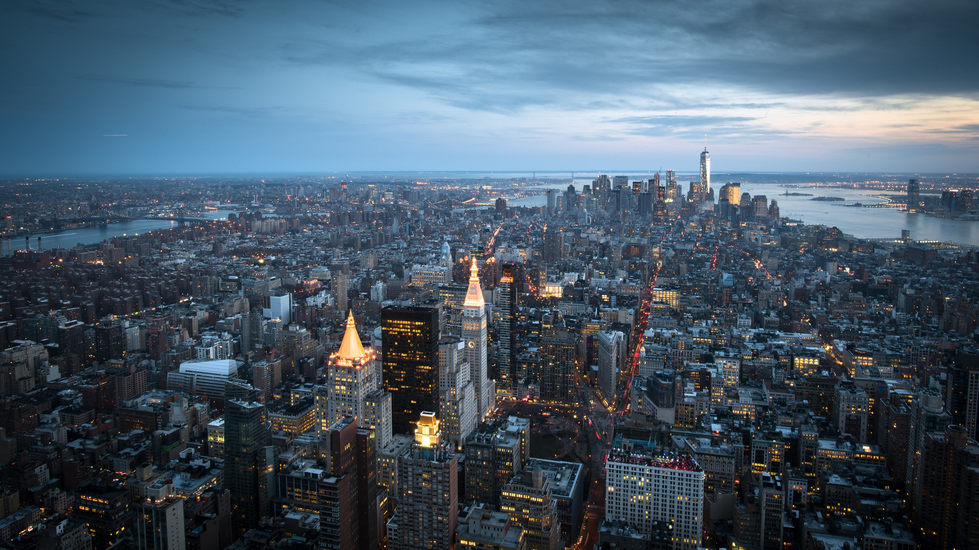 Top view over Manhattan from Empire State wallpaper 1920x1080