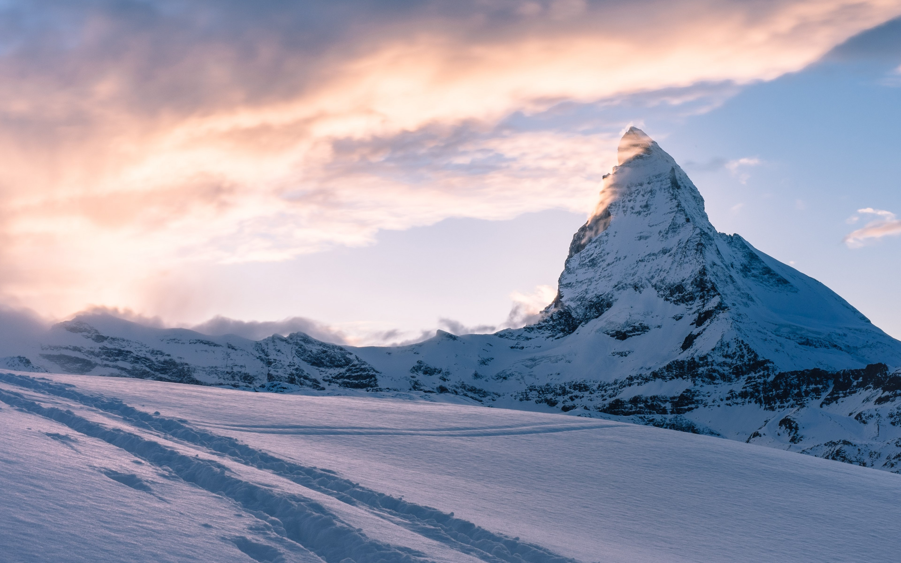 Swiss Alps. Matterhorn mountain peak wallpaper 2880x1800