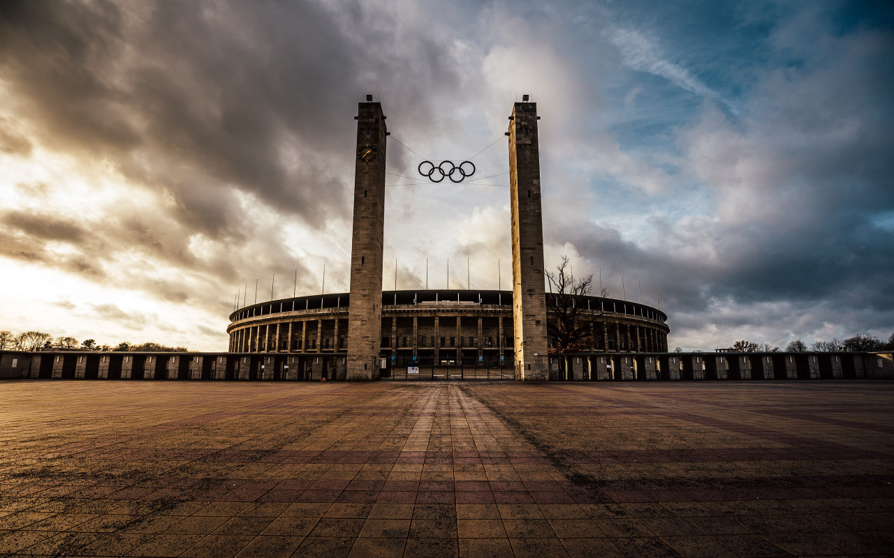 The Olympiastadion from Berlin wallpaper 1280x800