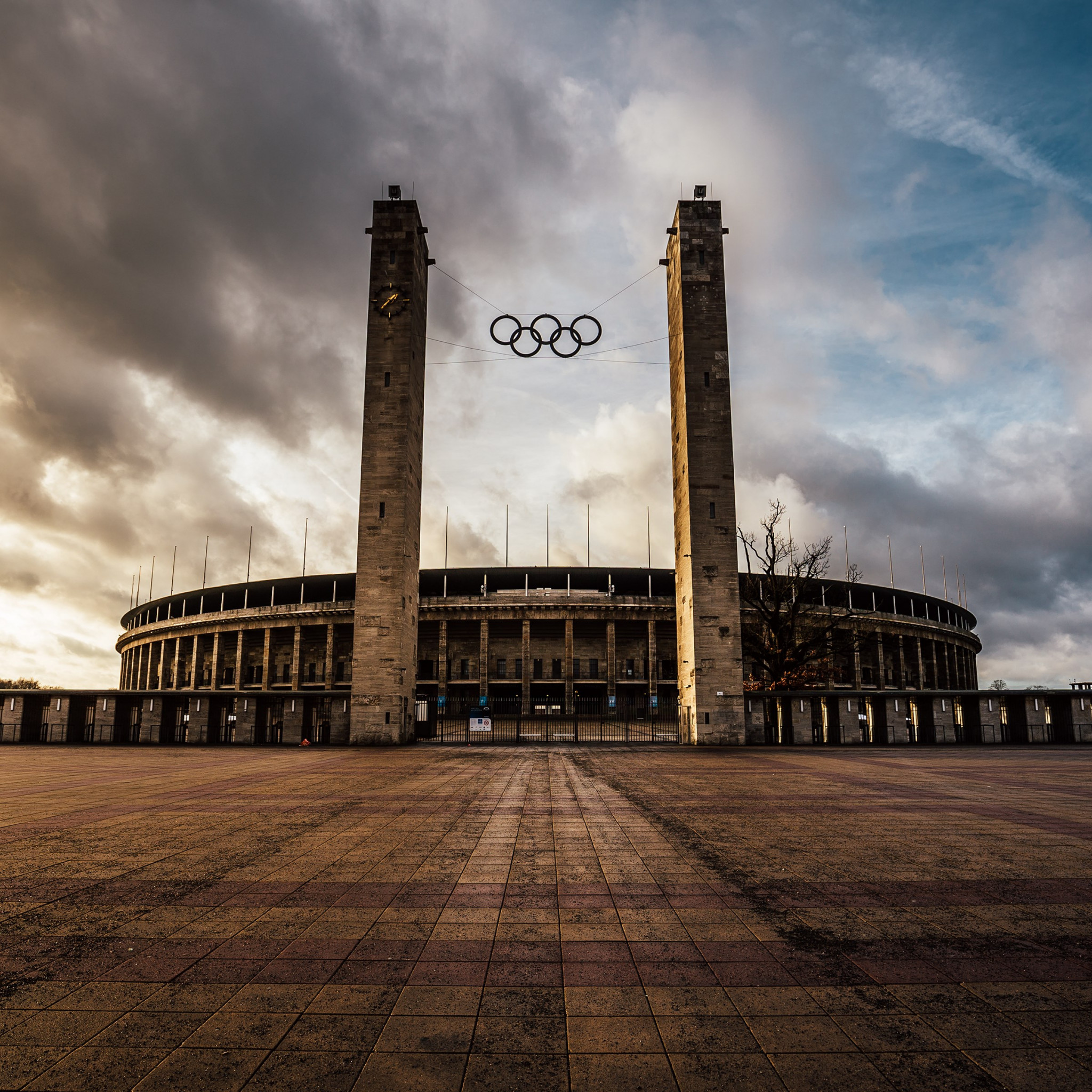 The Olympiastadion from Berlin wallpaper 2048x2048