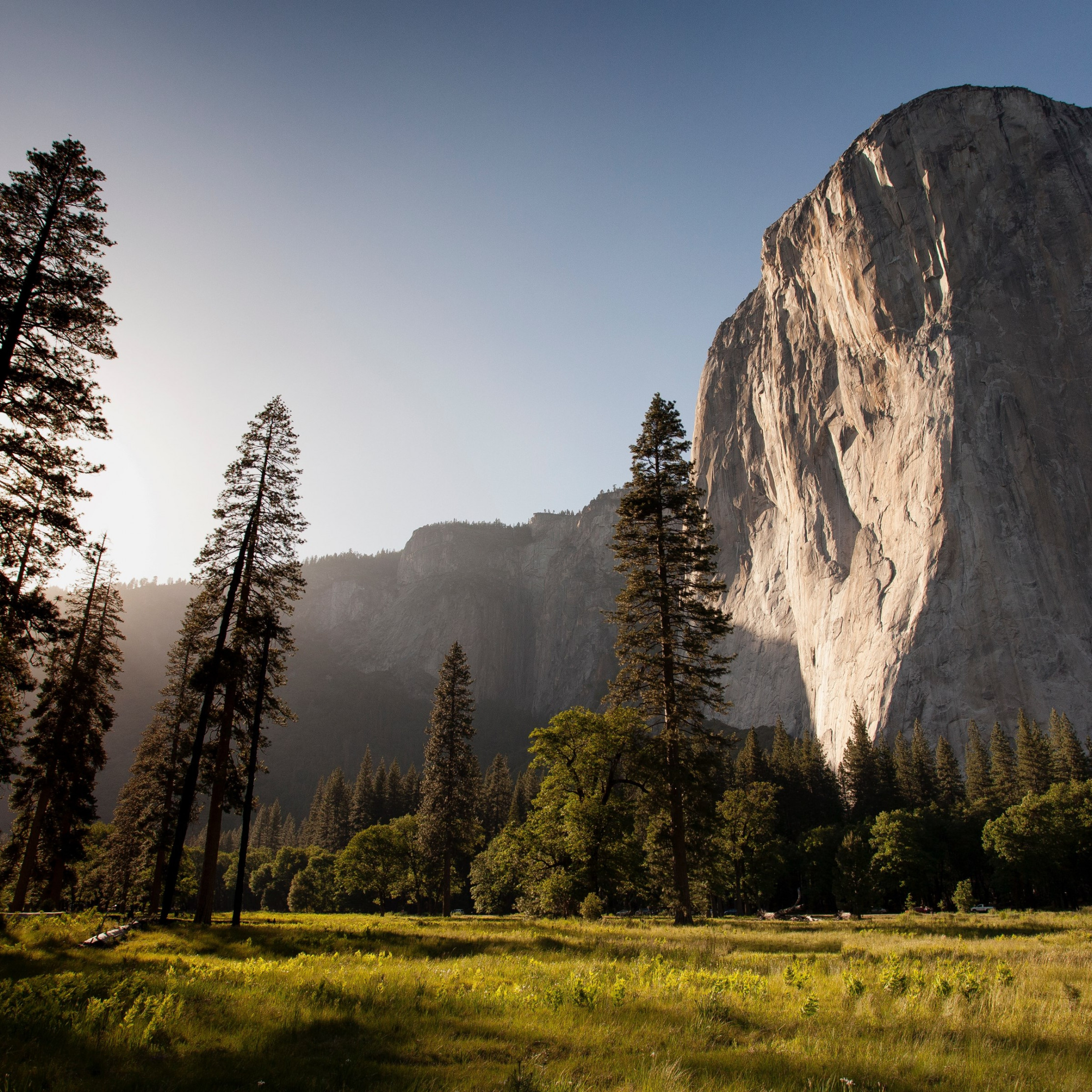 Sunset lighting up El Capitan wallpaper 2224x2224