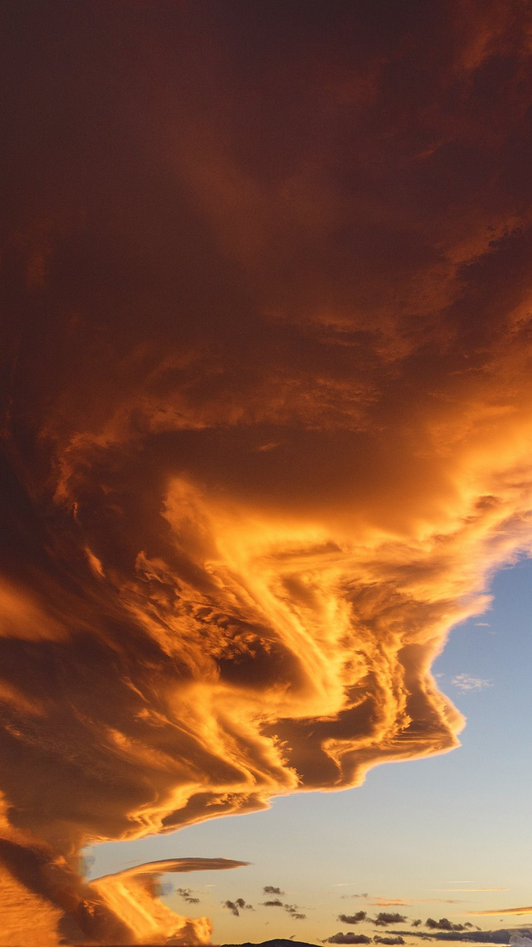 Clouds of fire wallpaper 750x1334