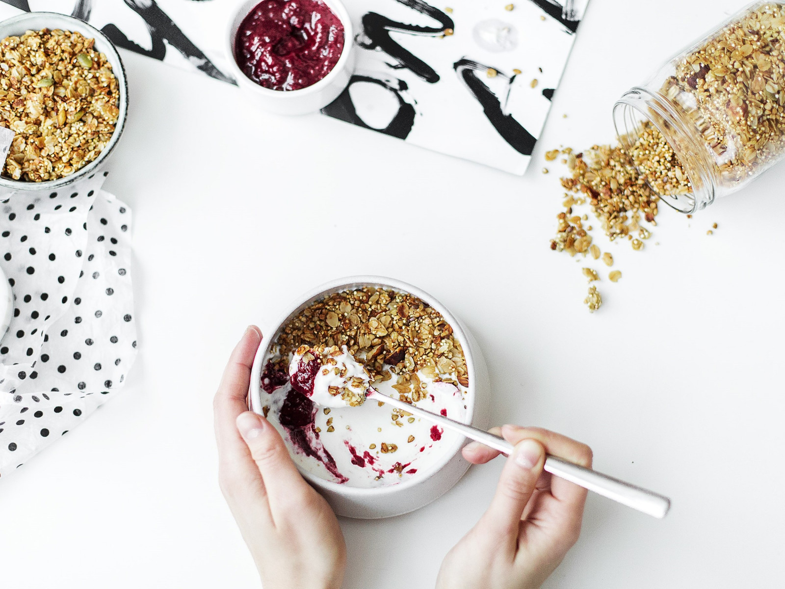 Healthy breakfast with seeds and yogurt wallpaper 1600x1200