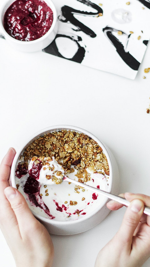 Healthy breakfast with seeds and yogurt wallpaper 480x854