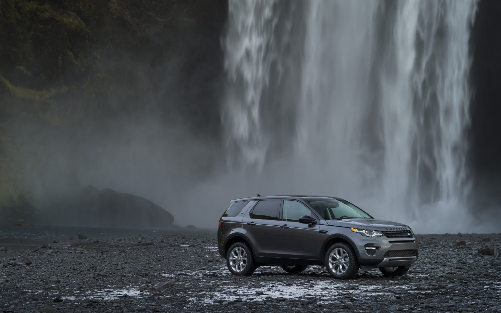 Land Rover Discovery Sport wallpaper 1280x800