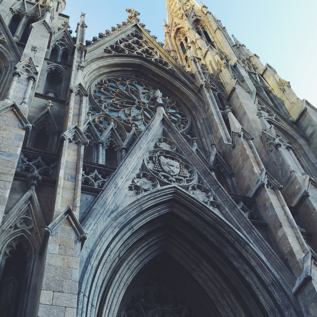 St. Patrick's Cathedral in New York wallpaper 1024x1024