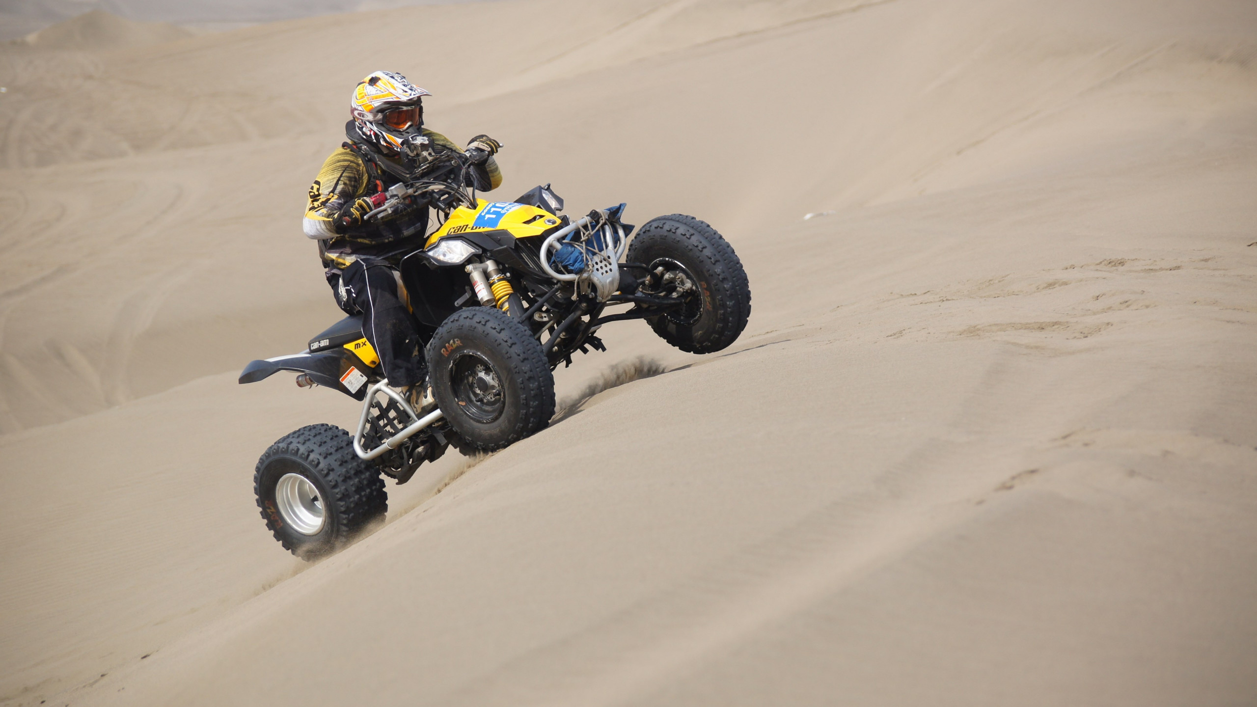 Racing with ATV wallpaper 2560x1440