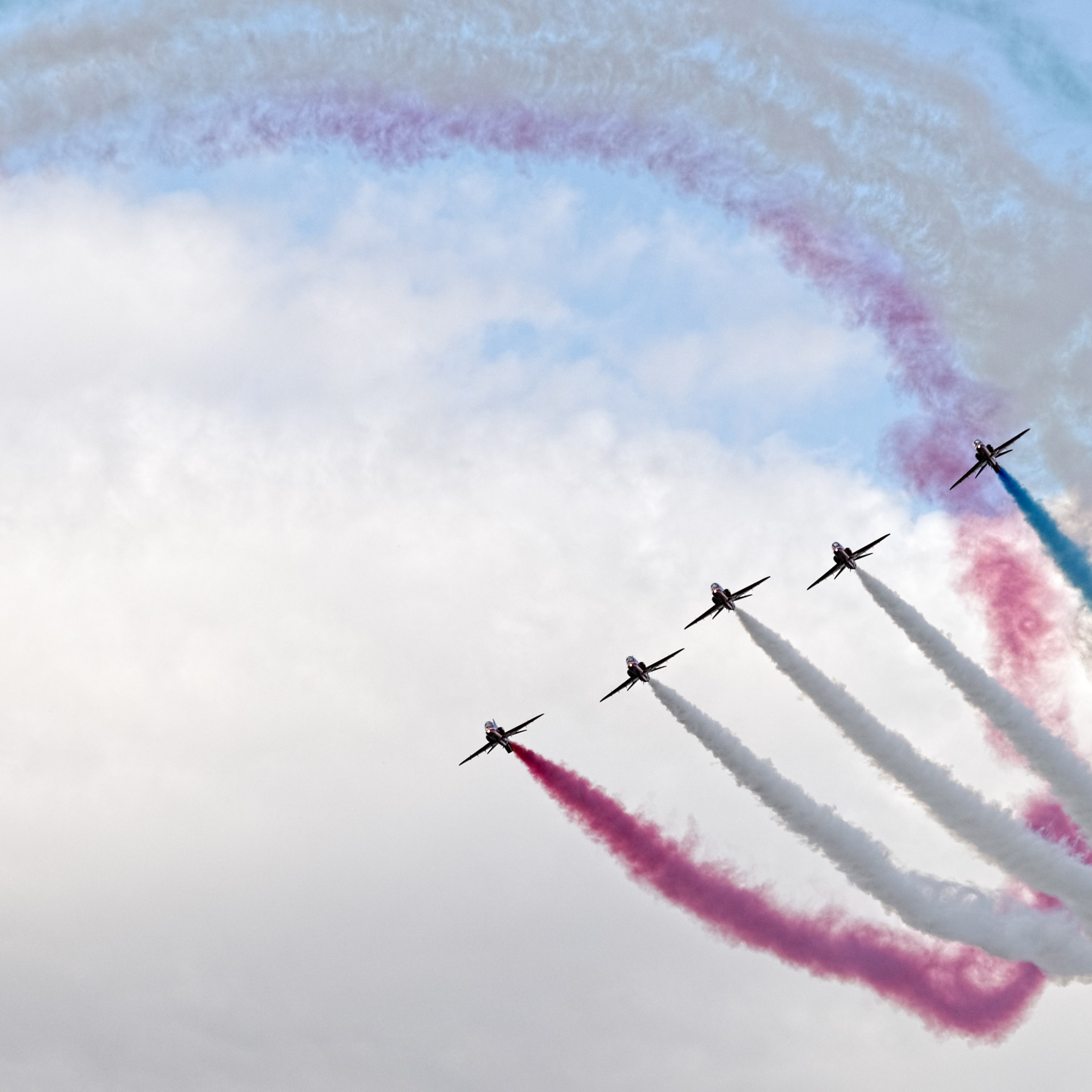 Red Arrows at Sywell Air Show wallpaper 2224x2224