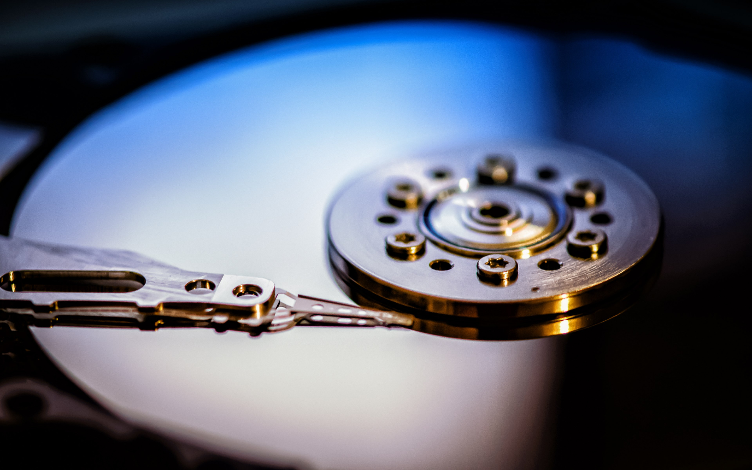 Hard disk drive wallpaper 2880x1800