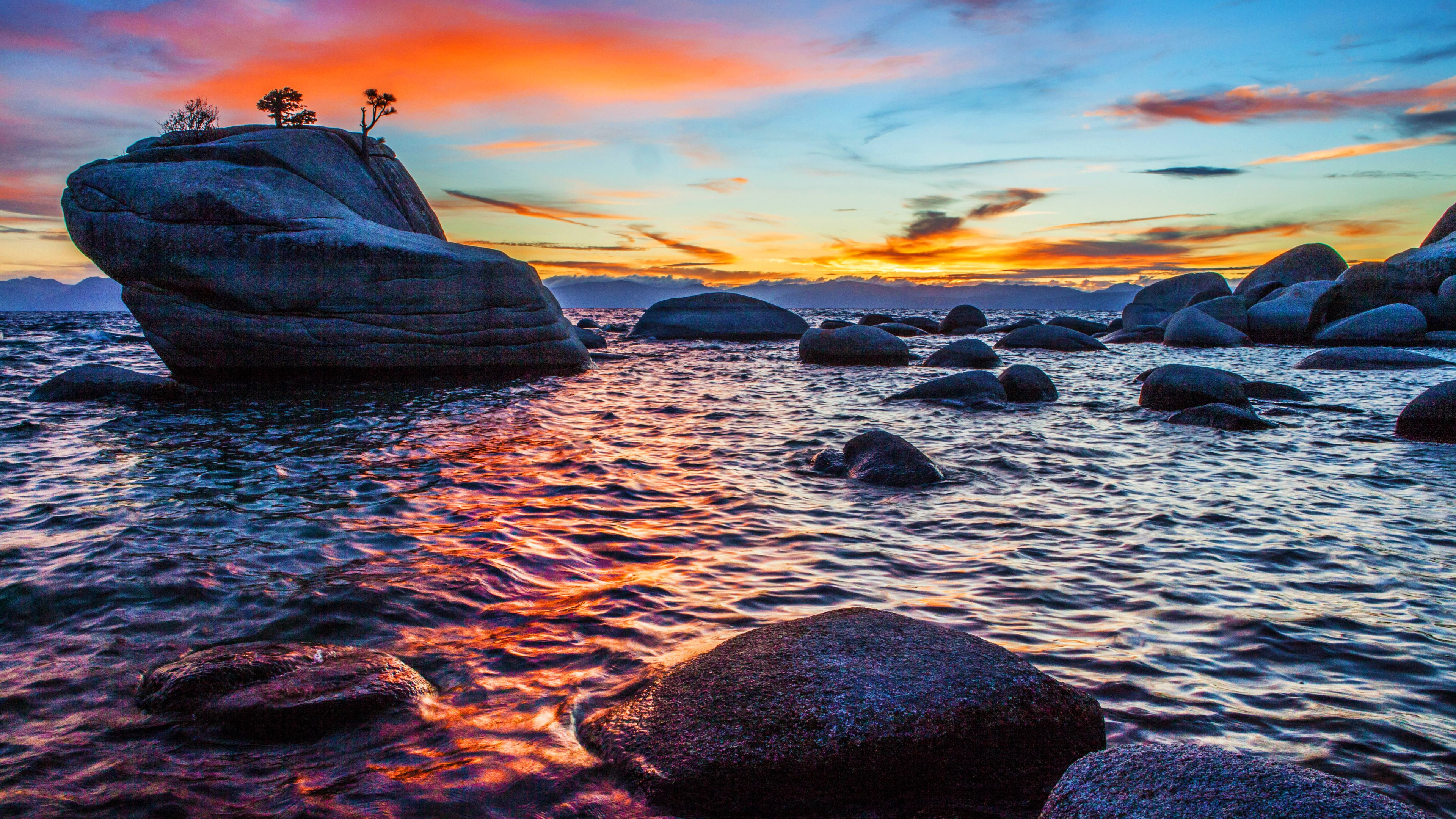Bonsai Rock sunset at Lake Tahoe wallpaper 3840x2160