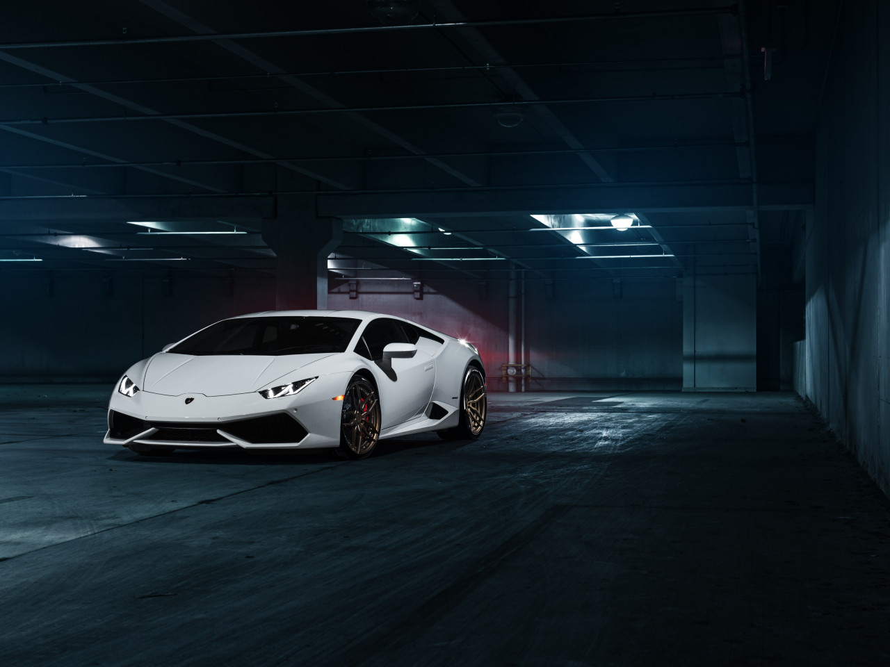 Lamborghini Huracan frontside wallpaper 1280x960