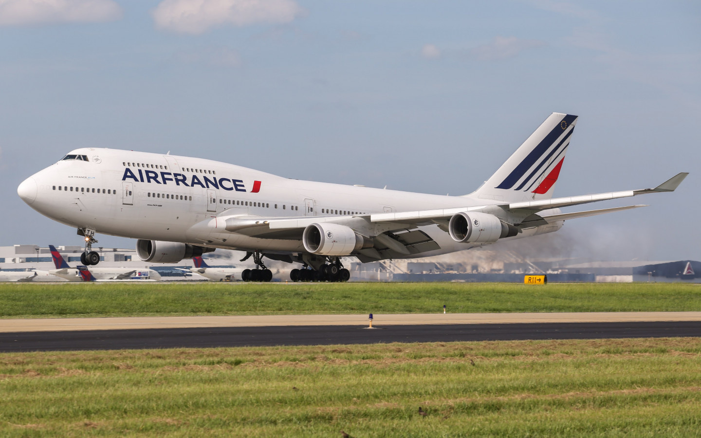 Air France Boeing 747 wallpaper 1440x900