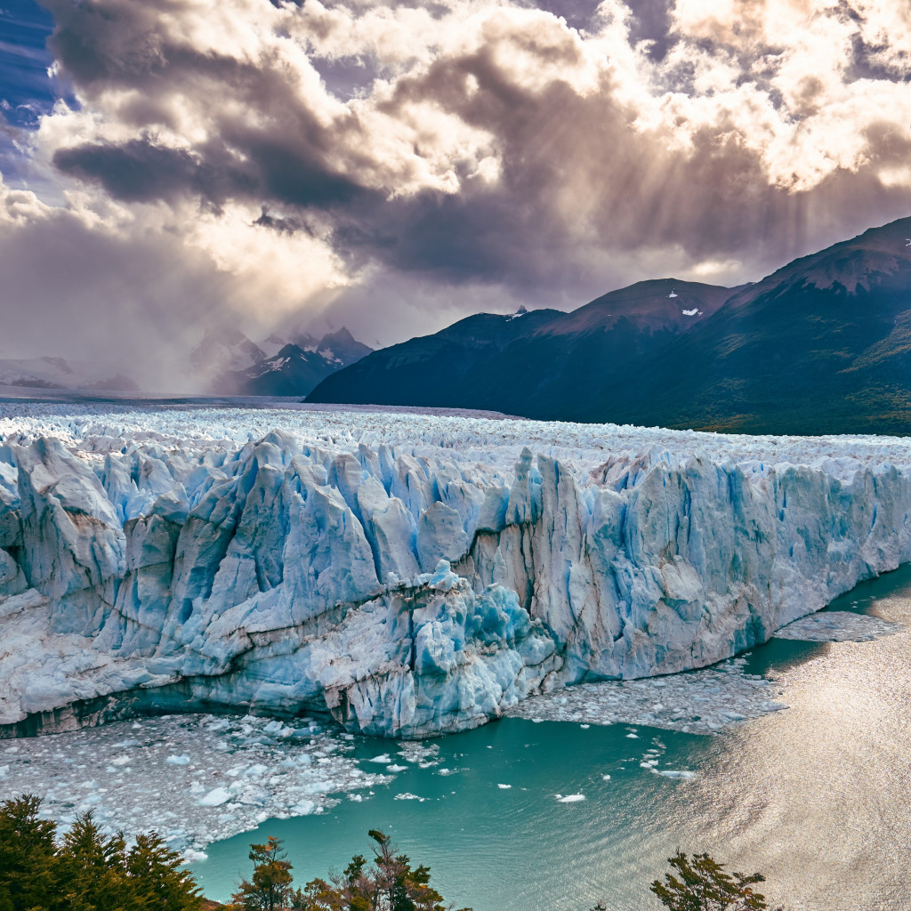 Perito Moreno Glacier wallpaper 1024x1024